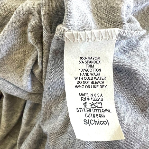 Light Gray Sleeveless Dress with Lace Detail - Picture 5 of 7